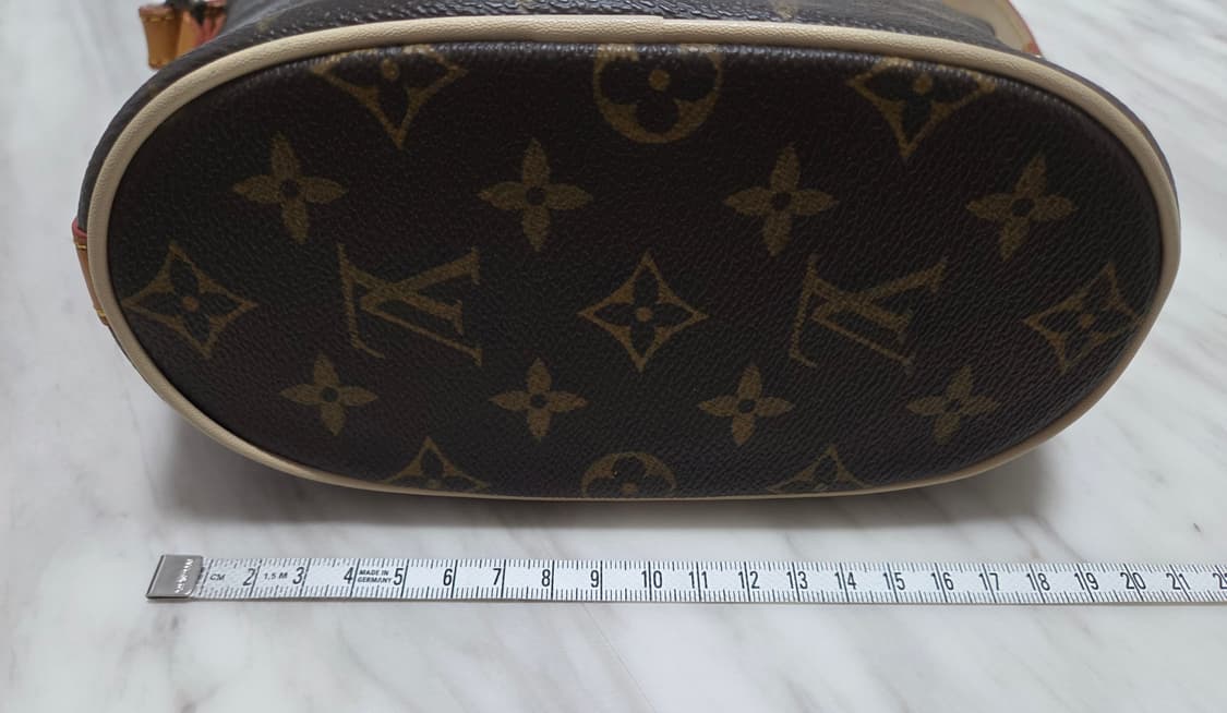 루이비통 버켓 크로스백 상품이미지3