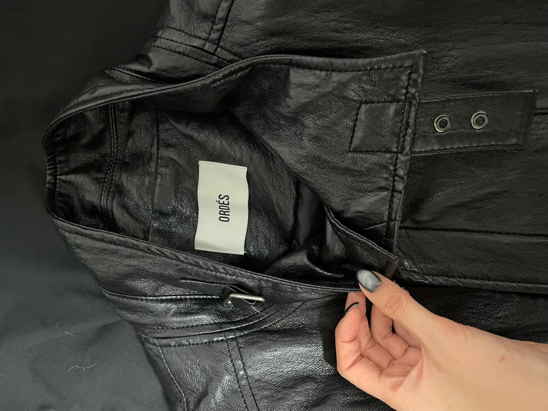 (거의 새상품) 오데스 빈티지 하이넥 레더 자켓 블랙 상품이미지4