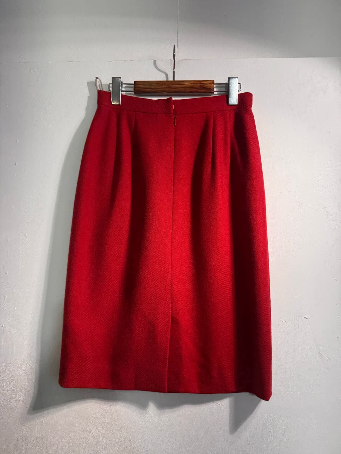 Aquascutum 울100% 레드 셋업 C502 상품이미지5