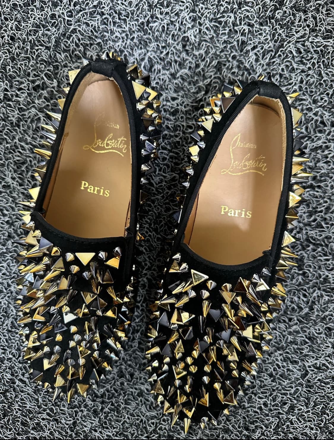 크리스찬 루부탱 스터드 로퍼 블랙 상품이미지5