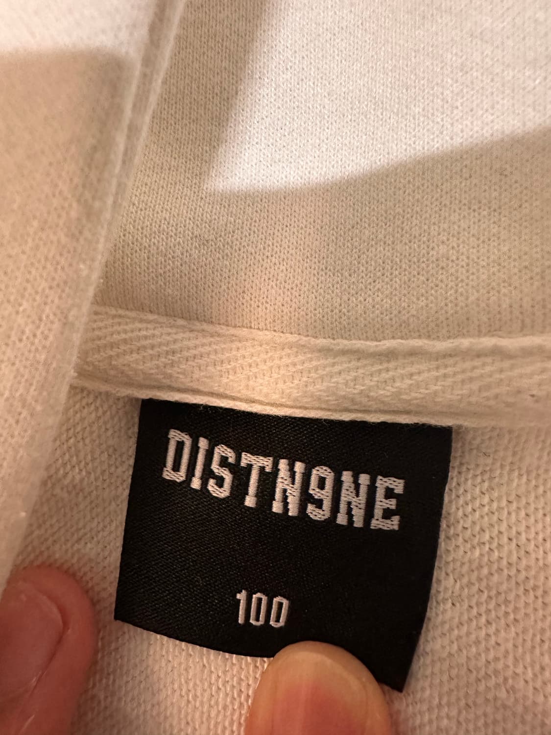 distn9ne 후드티 팝니다 상품이미지2