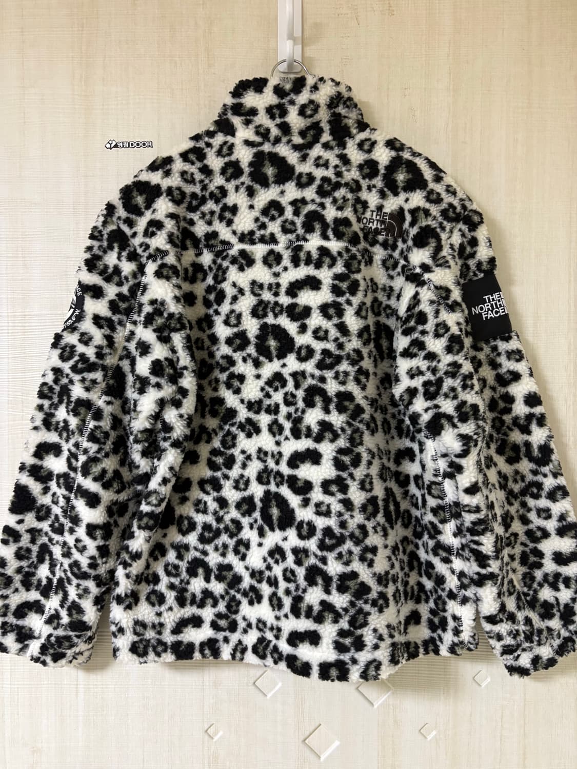 노스페이스 화이트 라벨 노벨티 리모 플리스 자켓 크림 상품이미지4