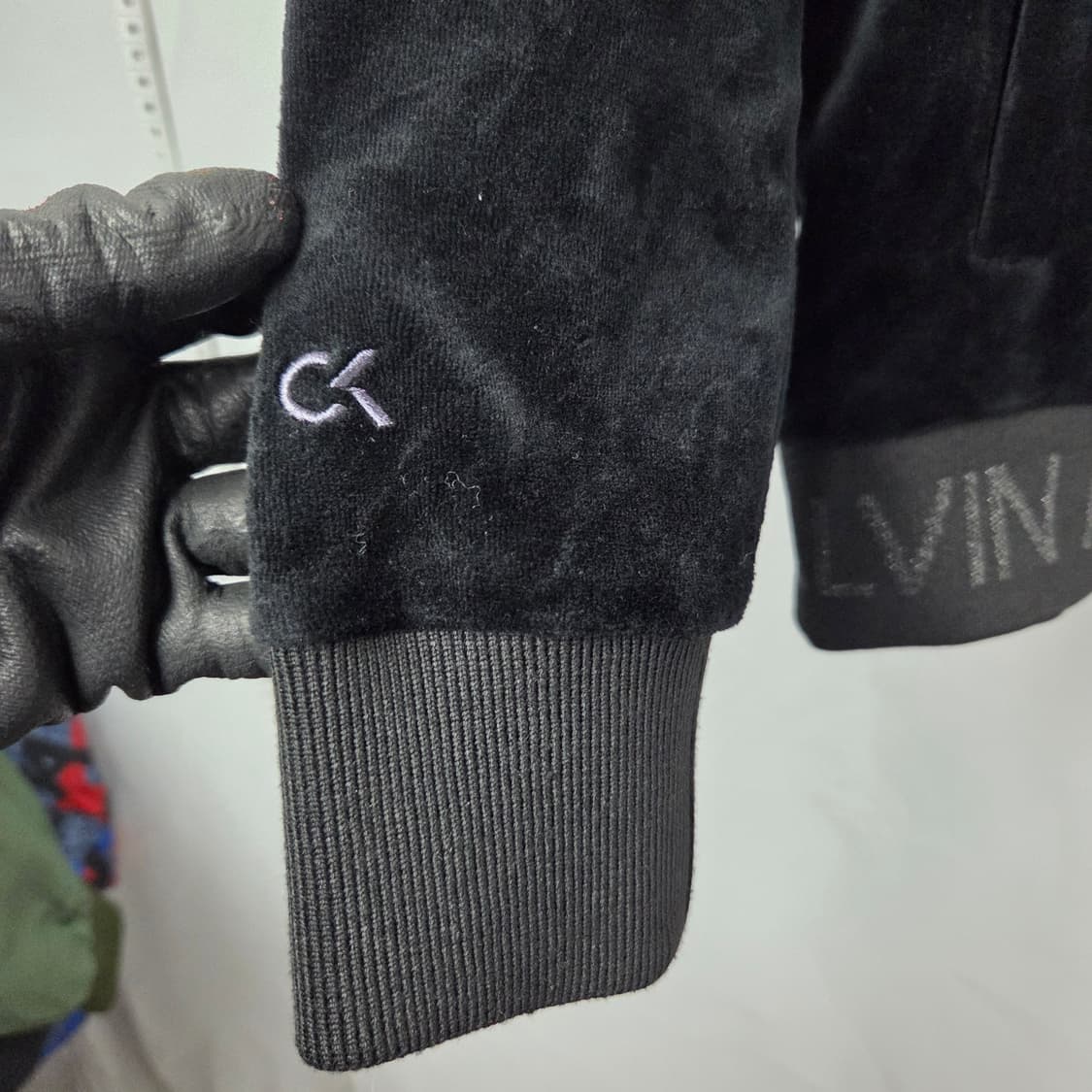 M (102) / 캘빈클라인 / 벨벳 후드 집업  상품이미지8