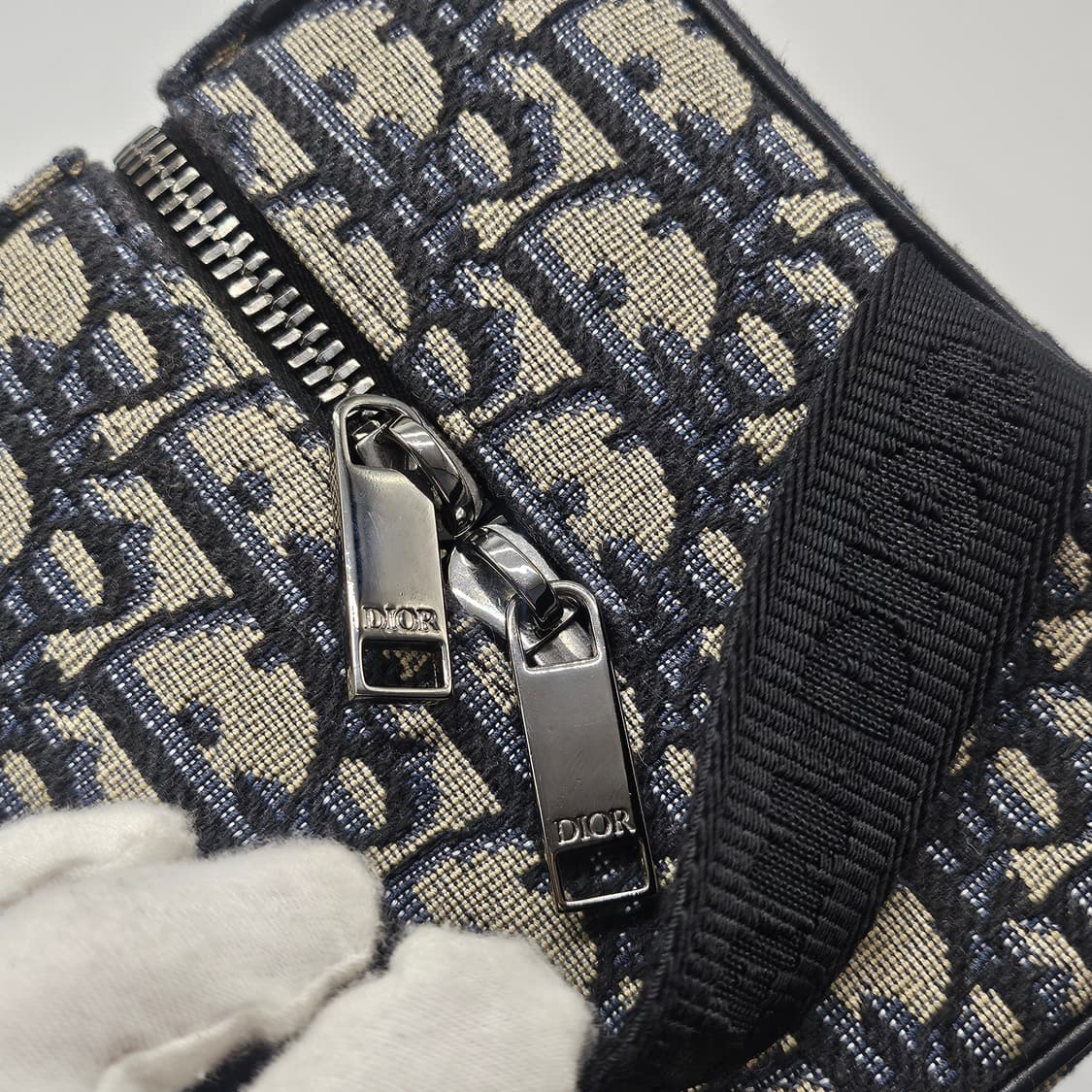 정품 디올 링고 오블리크 토일레트리 파우치 상품이미지10