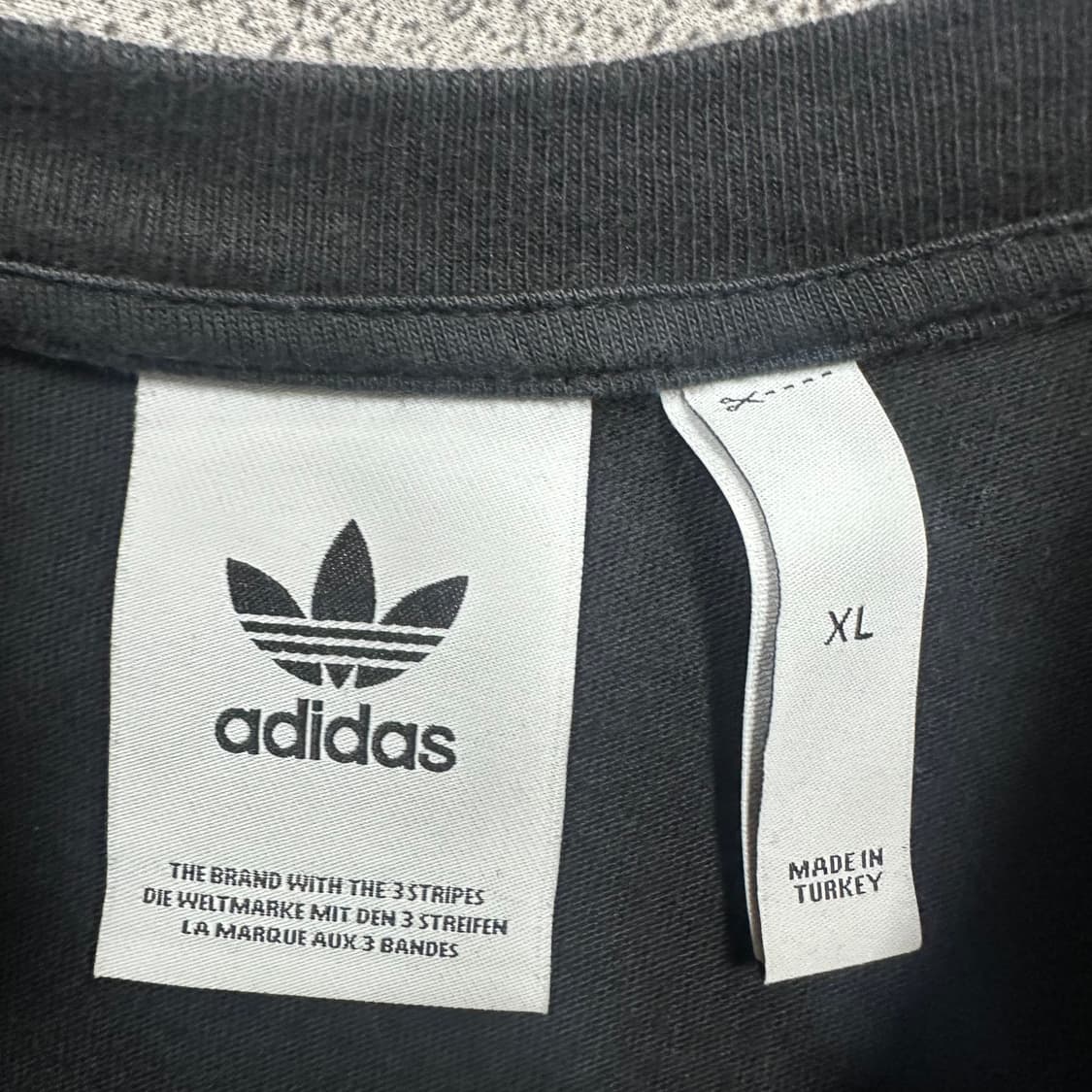 ✨ (바배) 아디다스 파이어버드 블랙 반팔티  상품이미지3