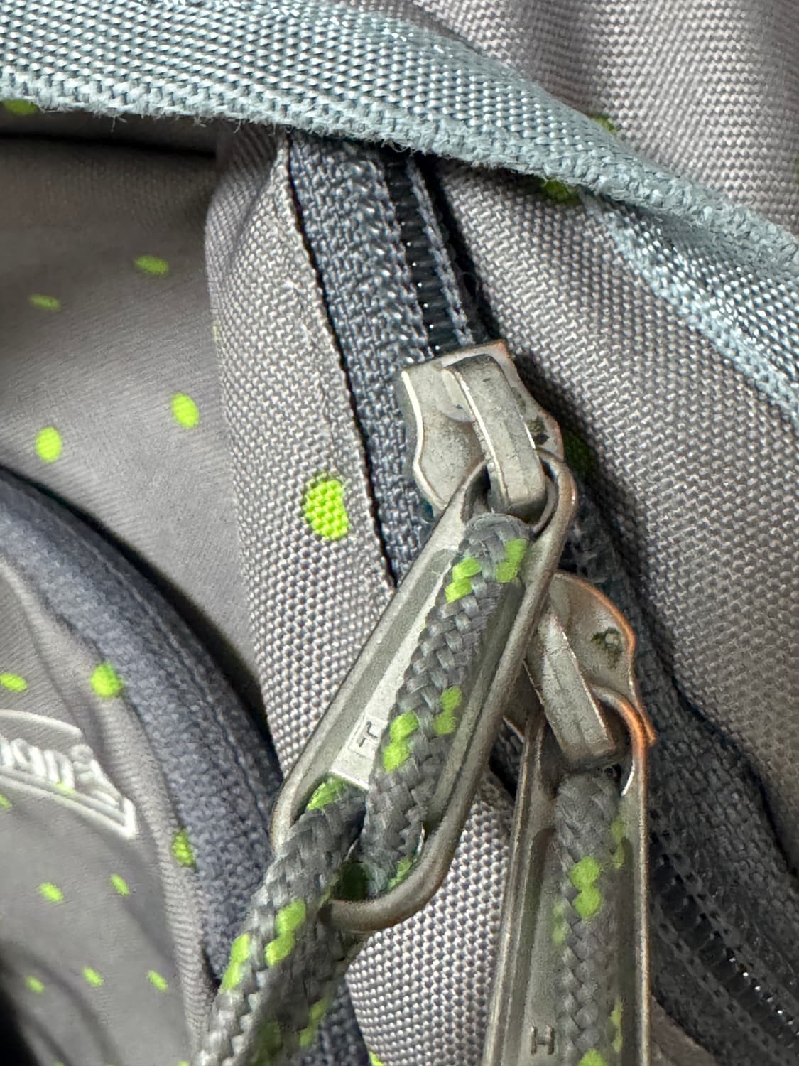 콜맨 도트 백팩 가방 (배송비 포함) 상품이미지3