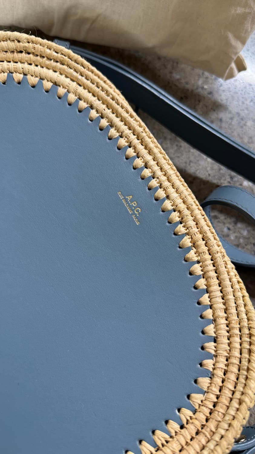 A.P.C. 아페쎄 하프문 라탄백 상품이미지4