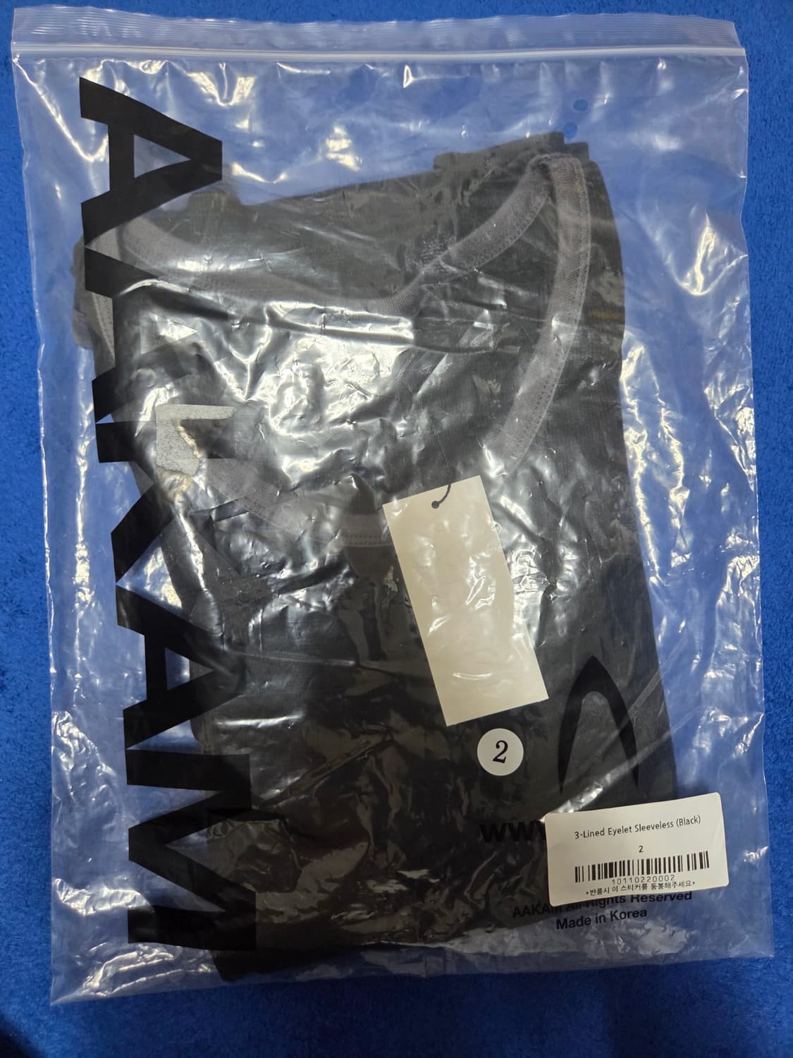 [아캄] 3-Lined Eyelet Sleeveless 나시 블랙 2 상품이미지4