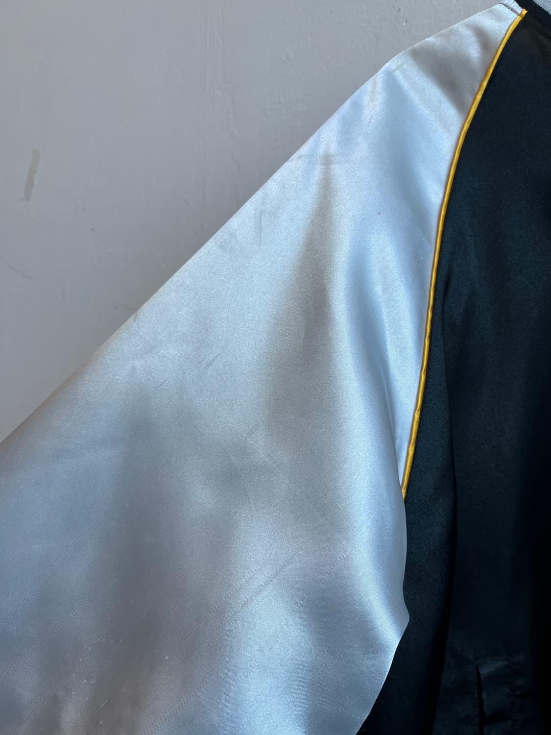 One Horn Ghost Devil 스카쟌 자켓 상품이미지7