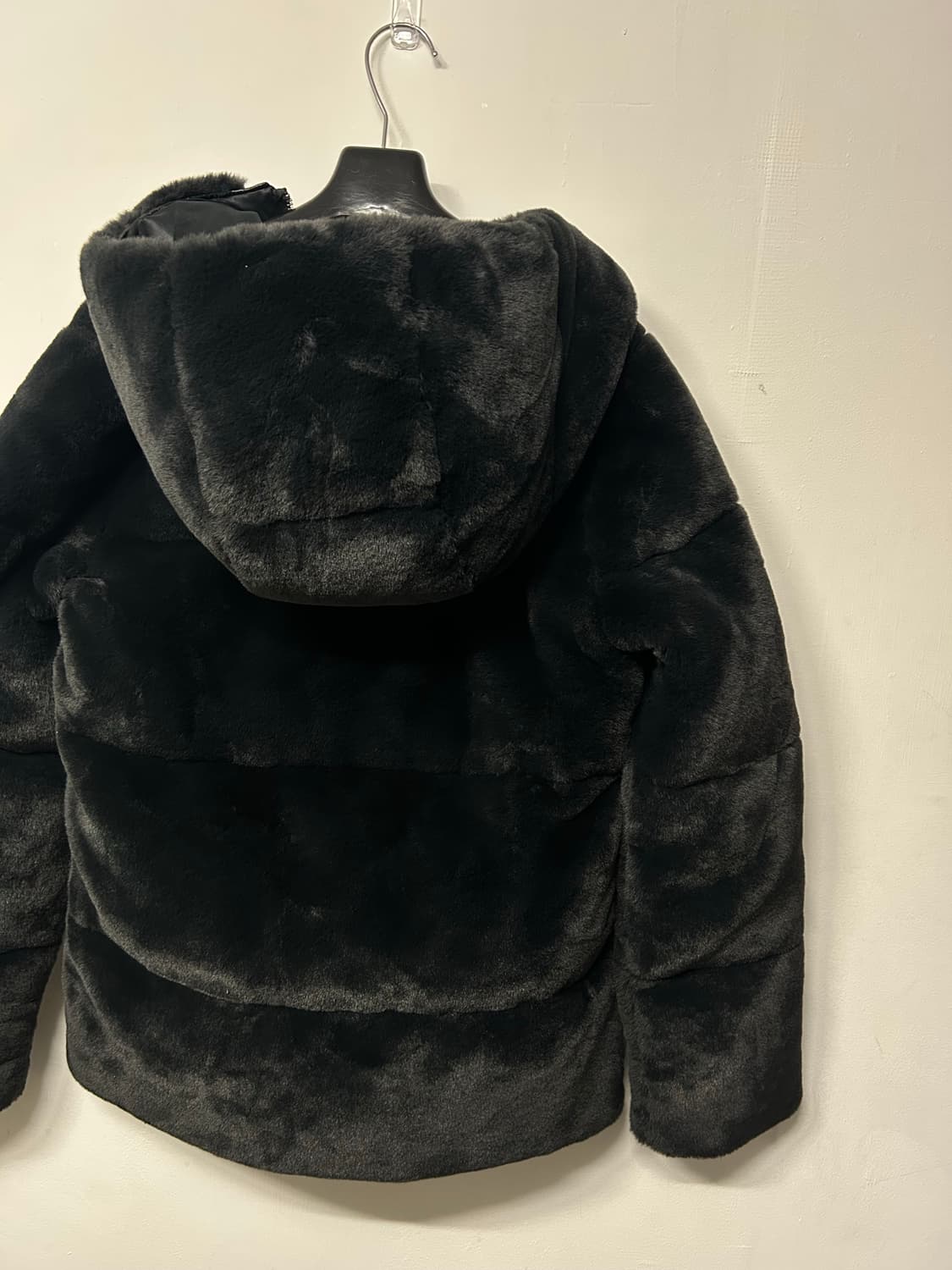 아베크롬비 앤 피치 블랙 퍼 후드집업 s 상품이미지3