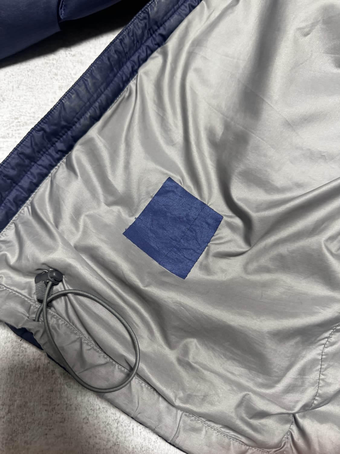 [L] 파타고니아 하이로프트 다운 후디 네이비 상품이미지5