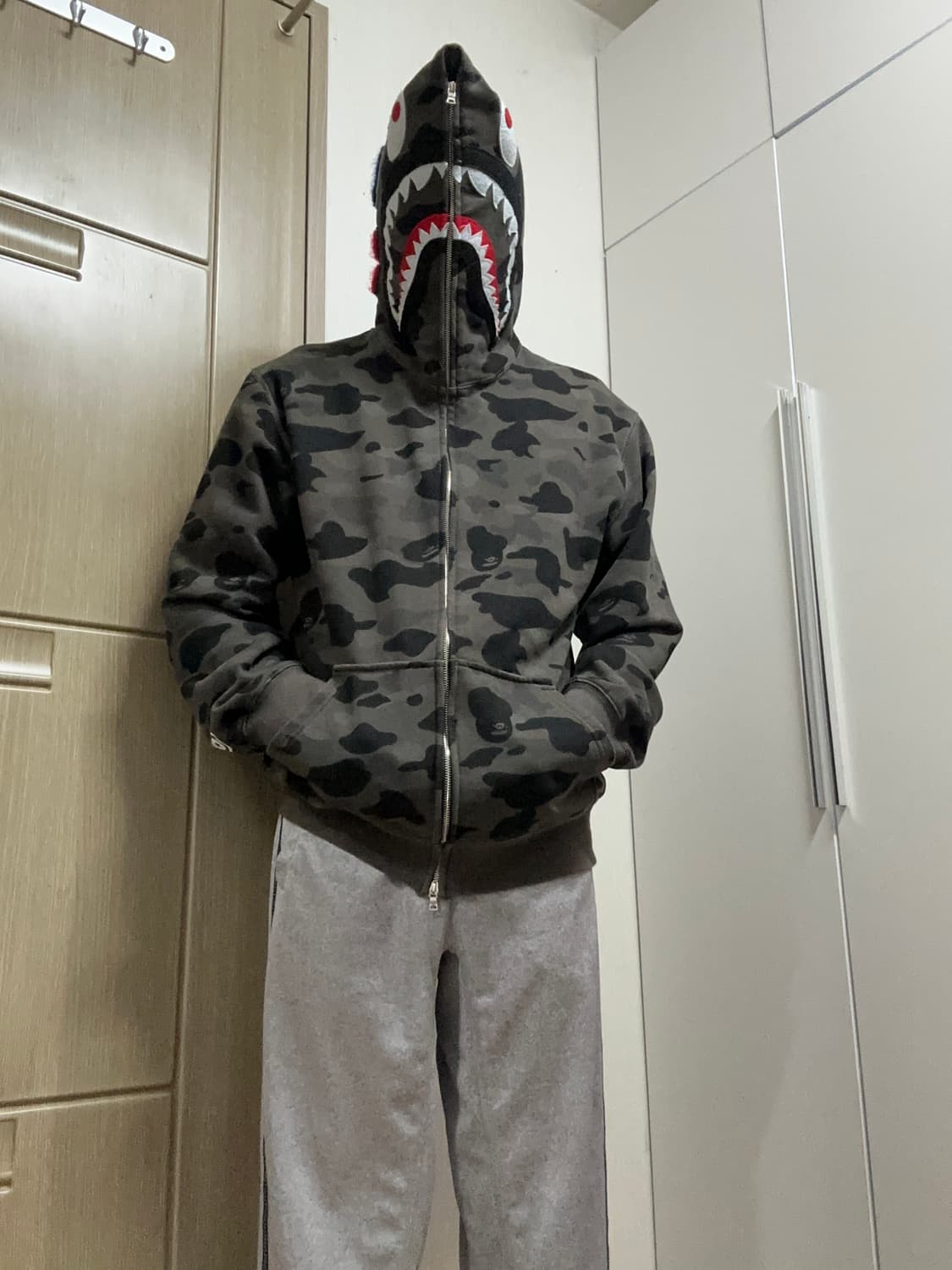 베이프 샤크 후드집업 흑카모 XL 상품이미지9