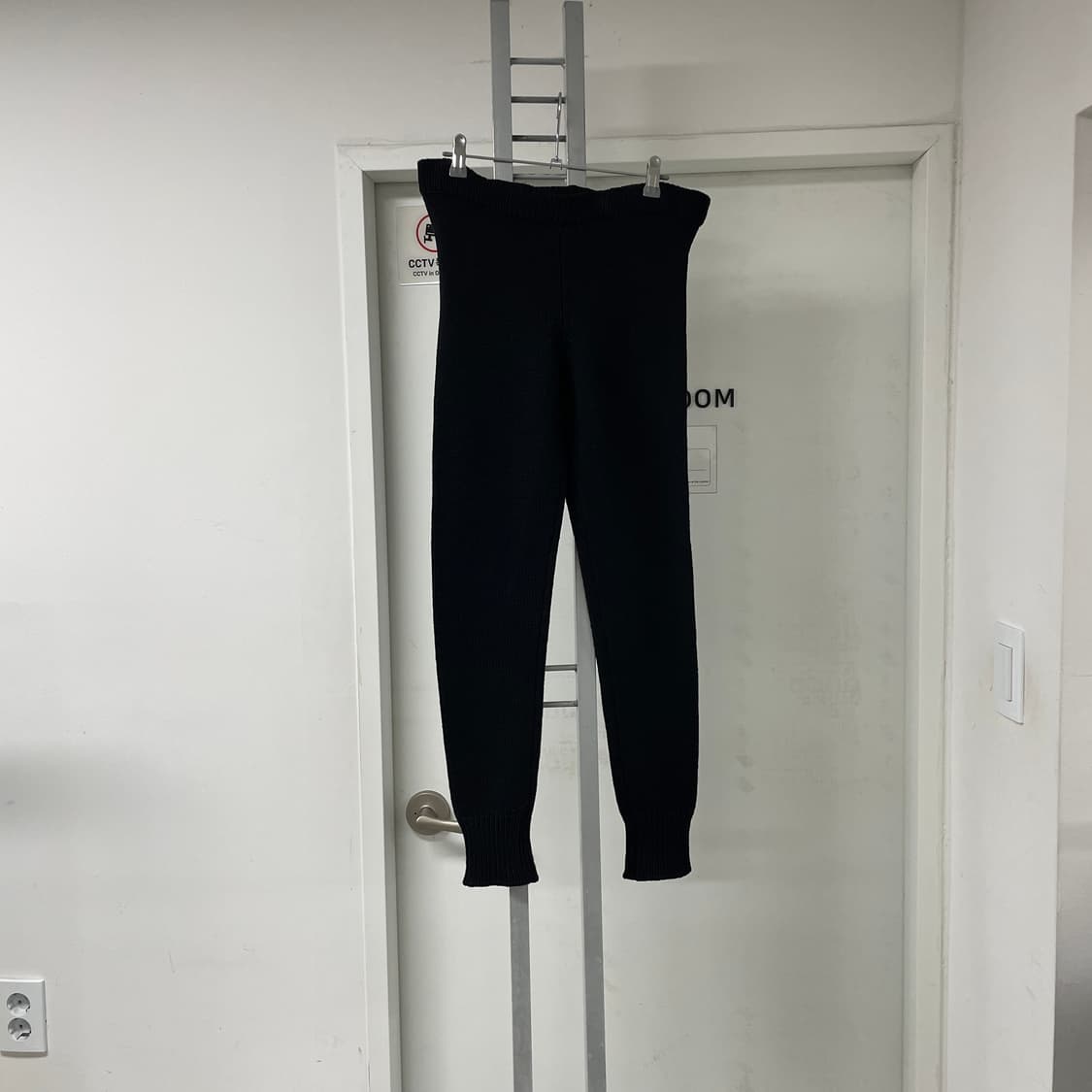 몽클레어 니트 팬츠 블랙 M(W) 상품이미지1