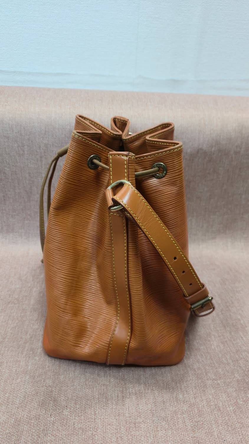 루이비통 쁘띠 노에 에피 옐로우 상품이미지3