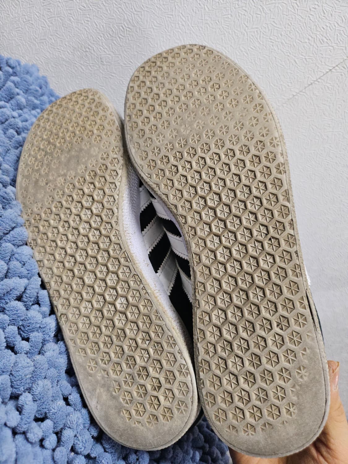 (250) 아디다스 가젤 블랙 스웨이드 운동화 상품이미지3