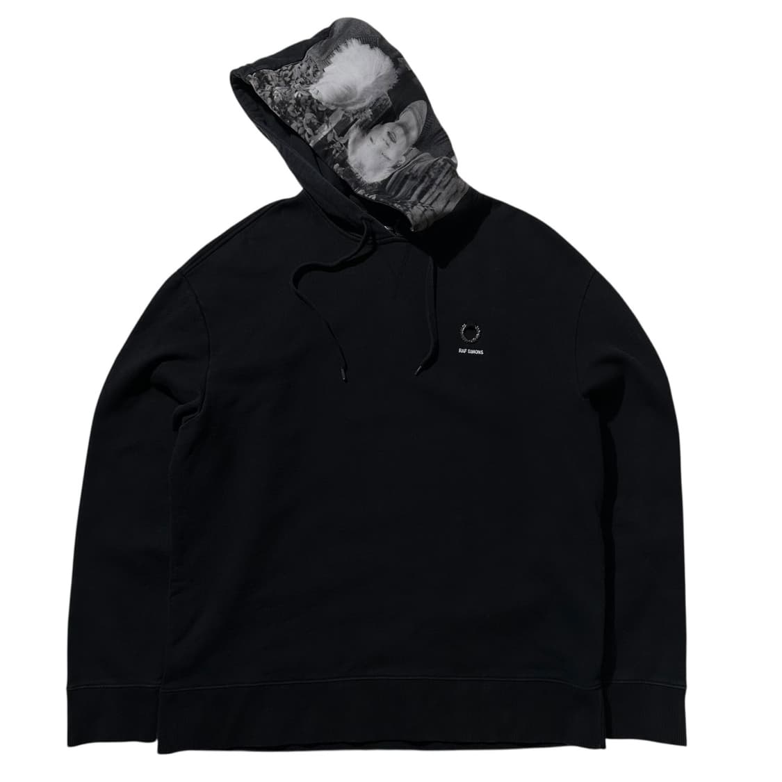 라프시몬스 x 프레드페리 시그니처 로고 후드  상품이미지1