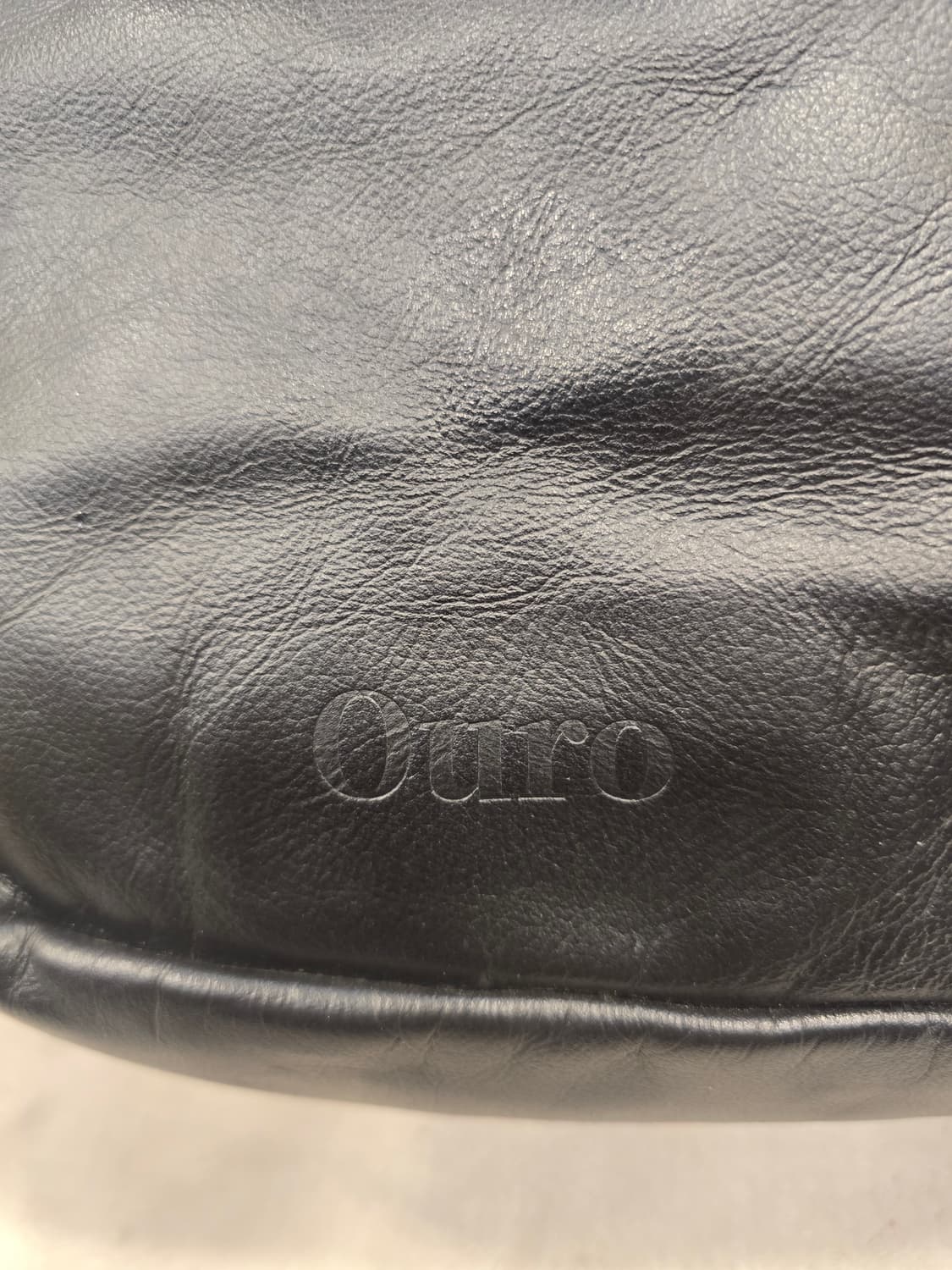 아우로 Ouro 블랙 셔링 복조리백 숄더백 상품이미지3