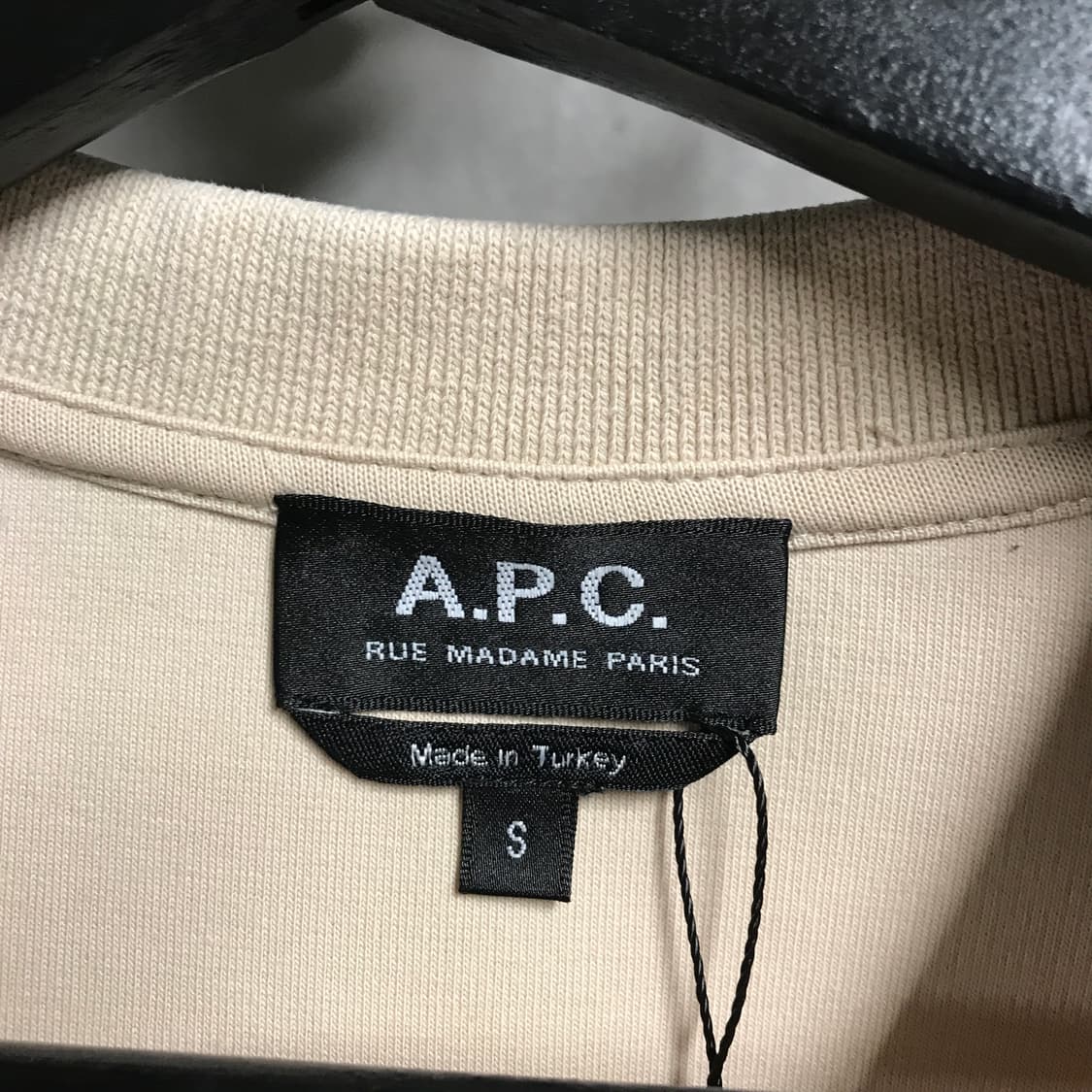 APC 아페쎄 넥로고 맨투맨 S 상품이미지5