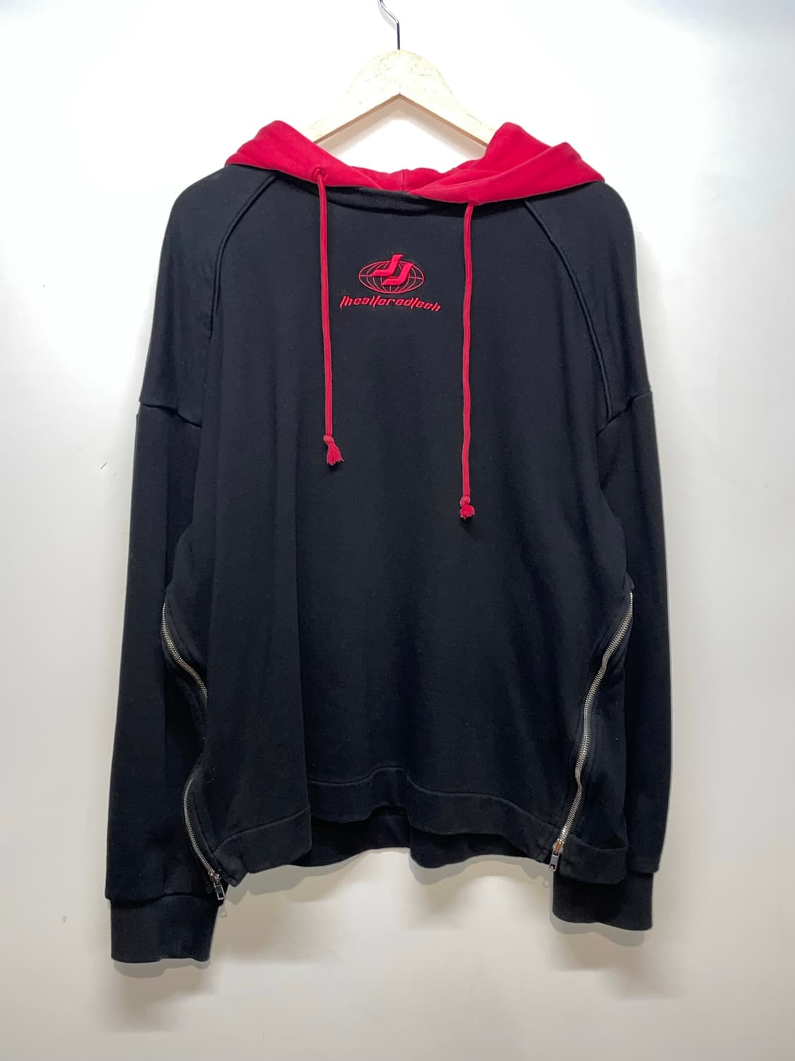 Juun.J 블랙 레드 후드 상품이미지2