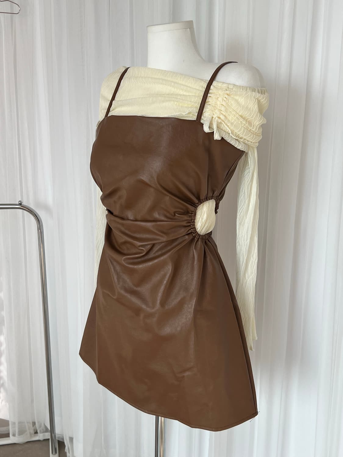 [새상품원가이하판매]브라운 레더 뒷지퍼 끈 원피스  상품이미지8
