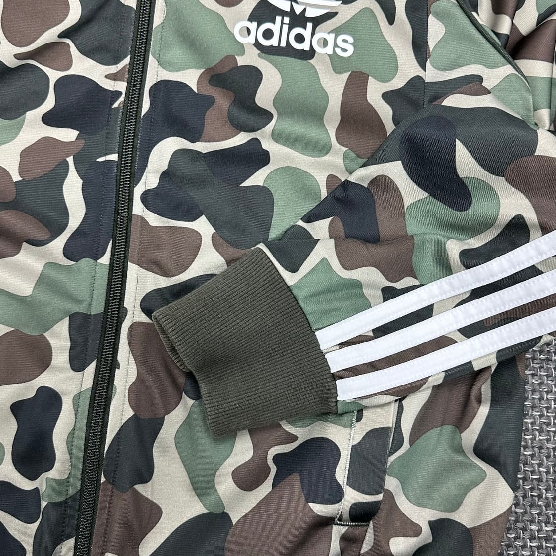 아디다스 레어템 카모 밀리터리 져지 100 상품이미지6