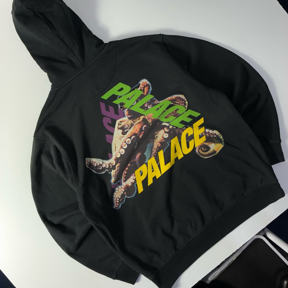 Palace  팔라스 옥토 포레스트 블랙 후드티 상품이미지1