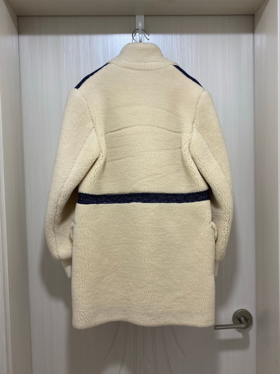 메종키츠네 양털 아이보리 코트 상품이미지6