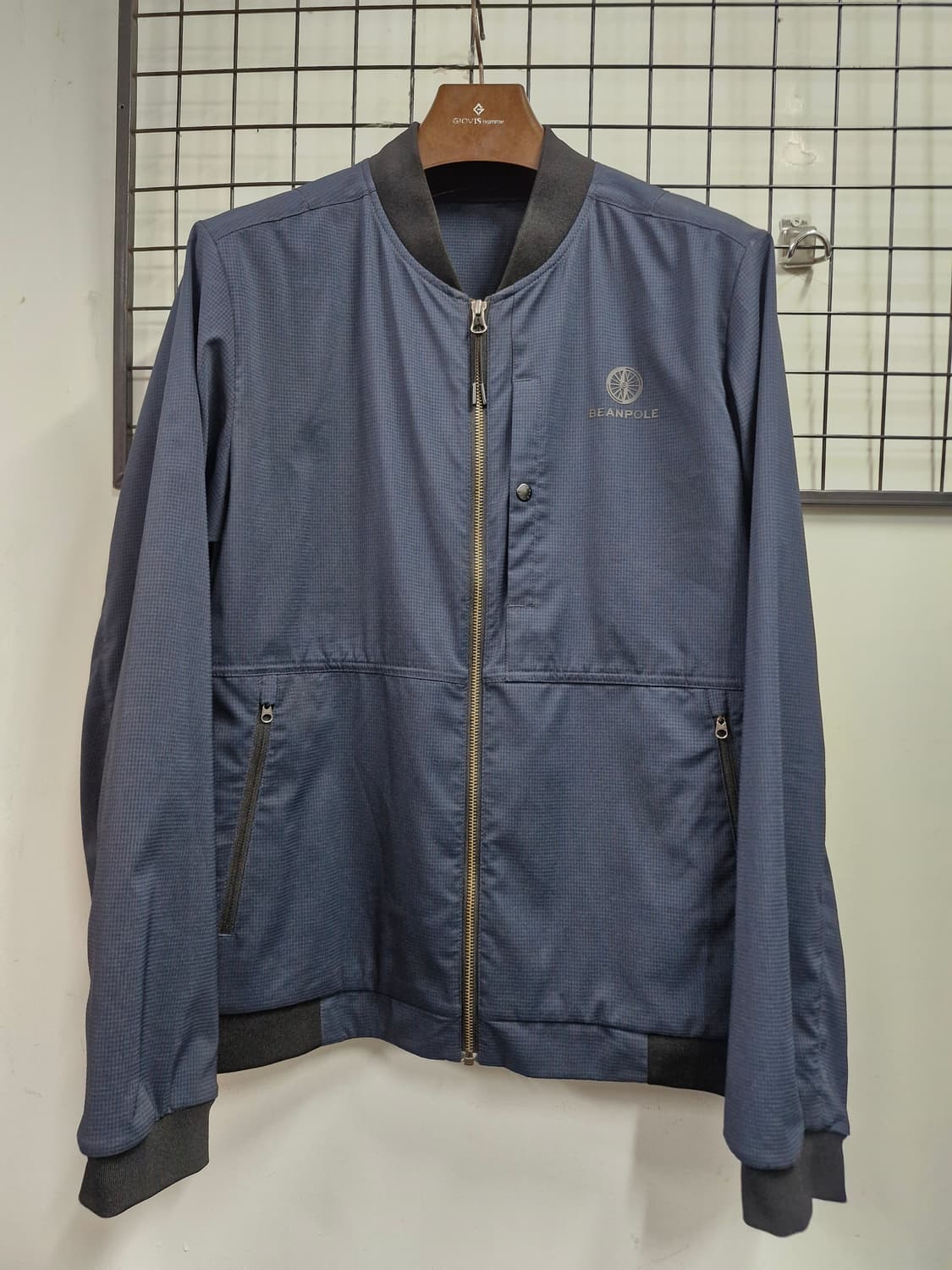 105XL 빈폴 네이비 바람막이 자켓. 상품이미지1