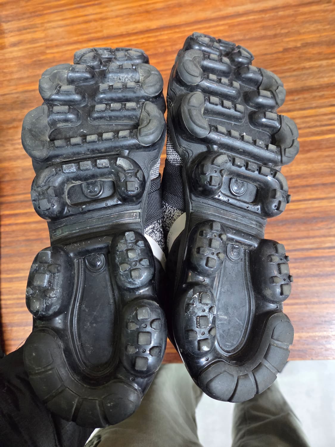 나이키 에어 베이퍼맥스 유틸리티 문 파티클 270 상품이미지6