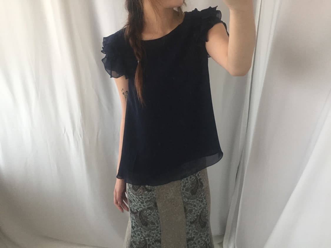 700. indigo flutter blouse 상품이미지4