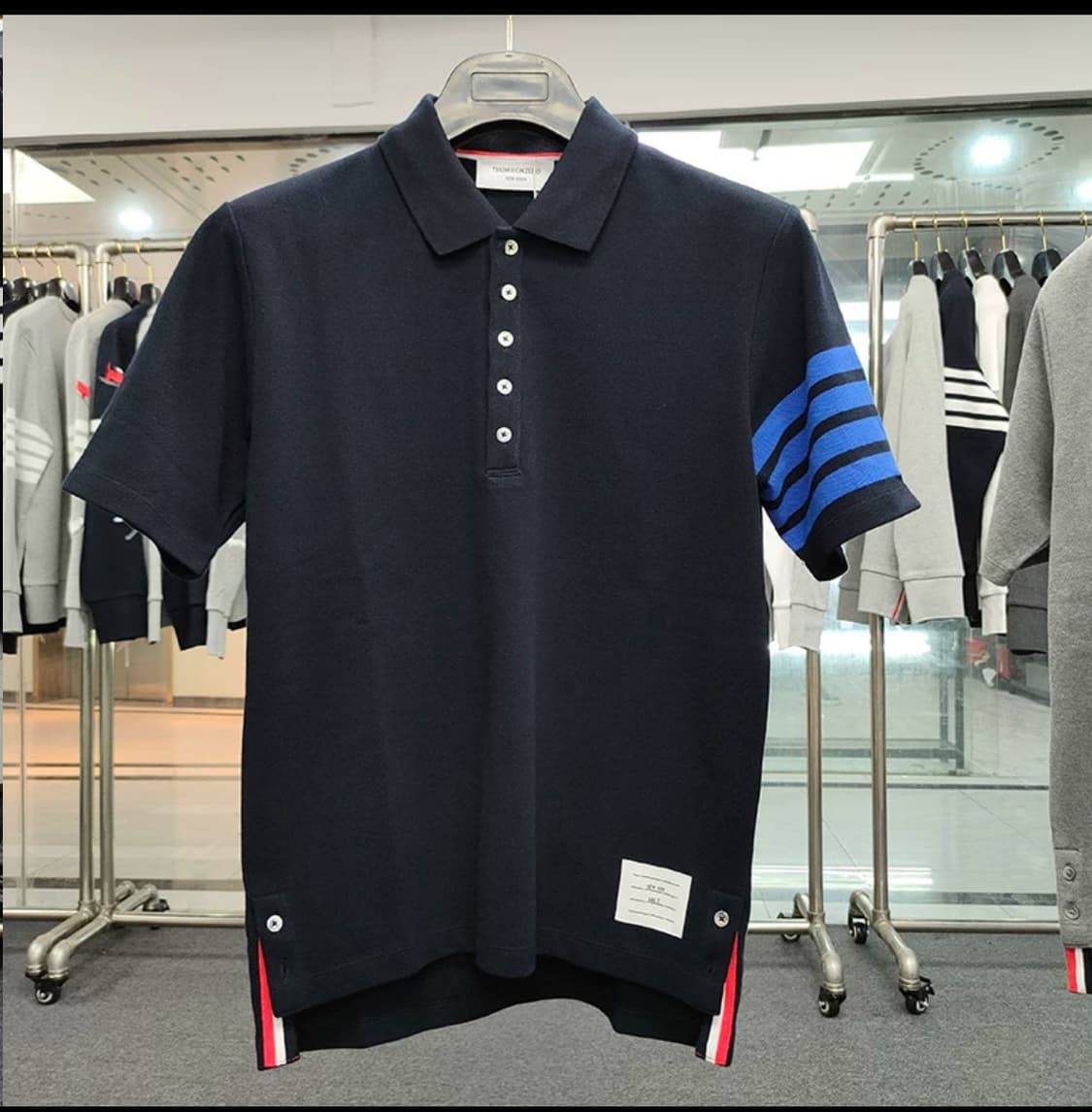 톰브라운 반팔 폴로티 새상품 상품이미지7