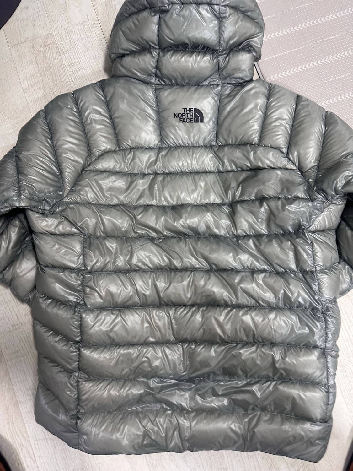 노스페이스 써밋 마테호른 RDS 다운 라이트 그레이 L  상품이미지4