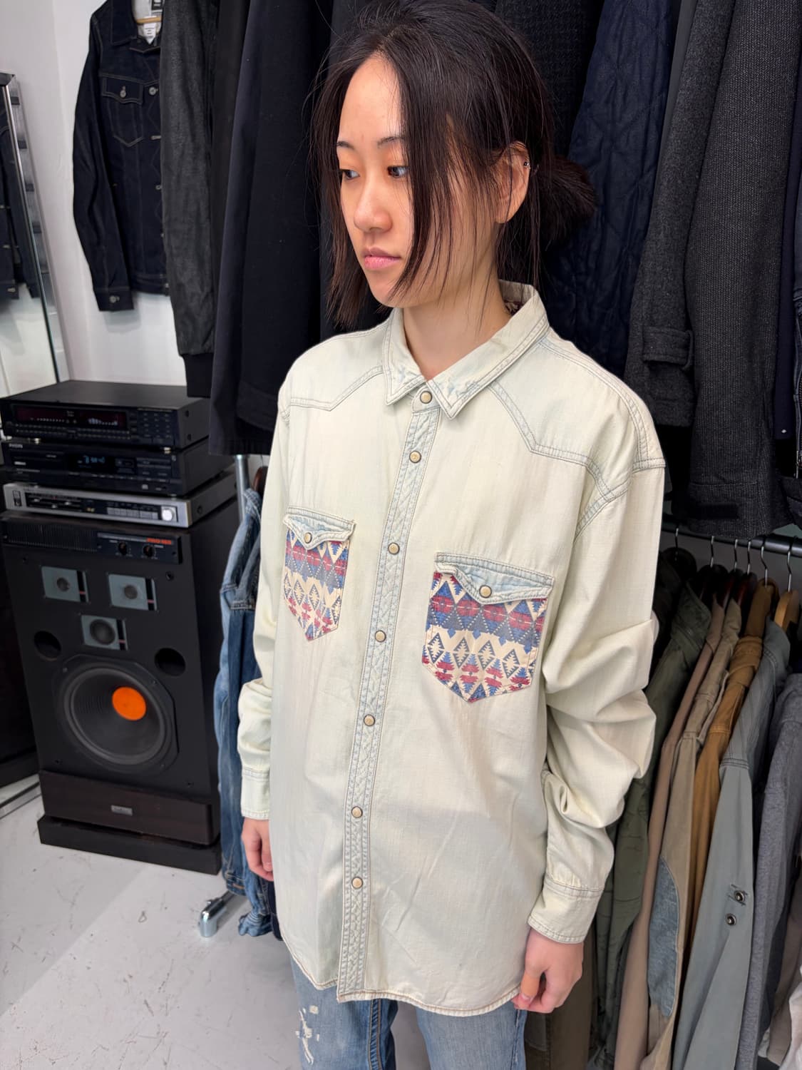 Bershka 에스닉 패턴 웨스턴 포켓 데님 셔츠  상품이미지1