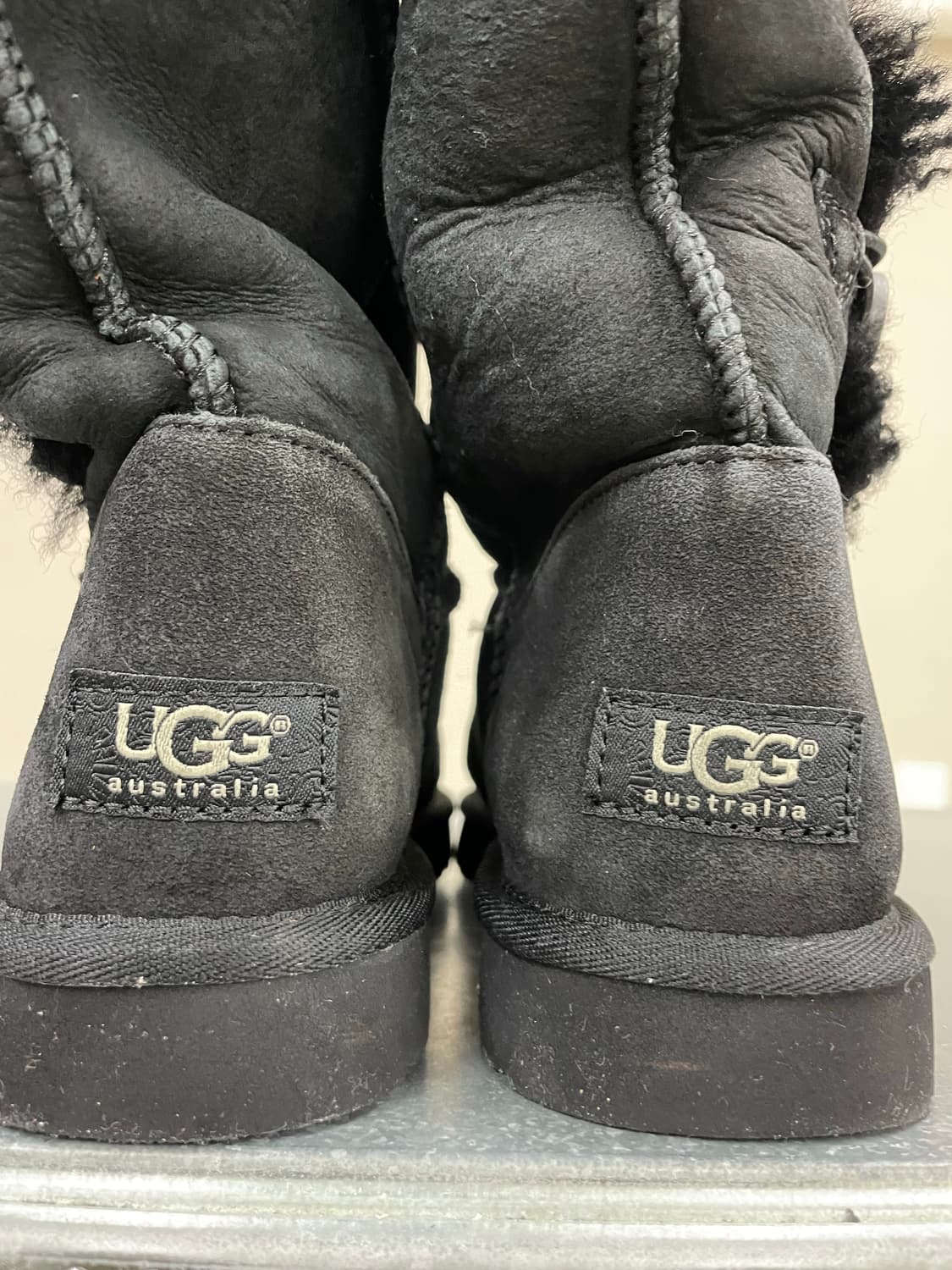 어그 베일리버튼 트리플릿2 250 상품이미지10