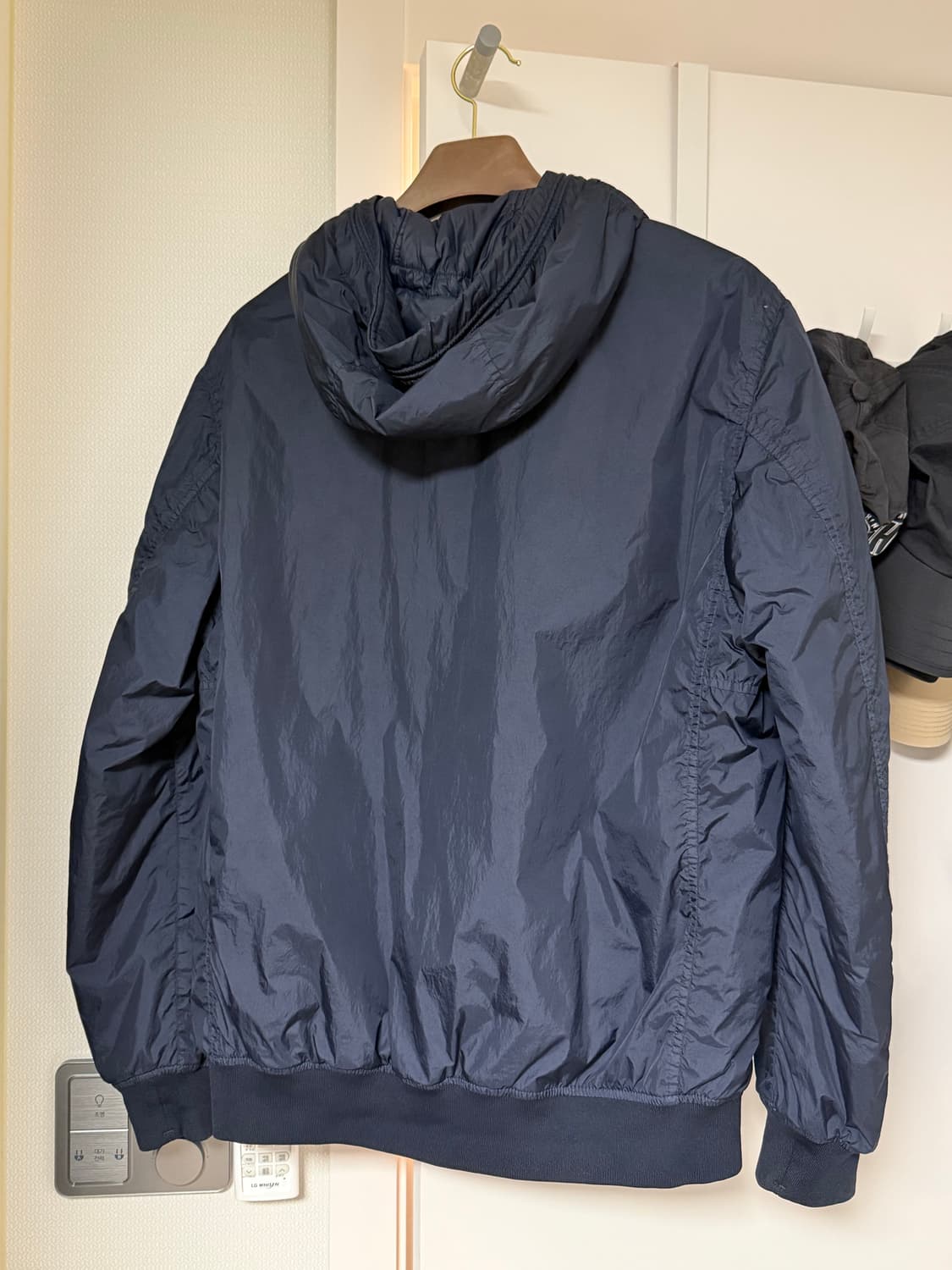 스톤아일랜드 나일론 후드 블루종(791540823 V0020) 후드집업 상품이미지2