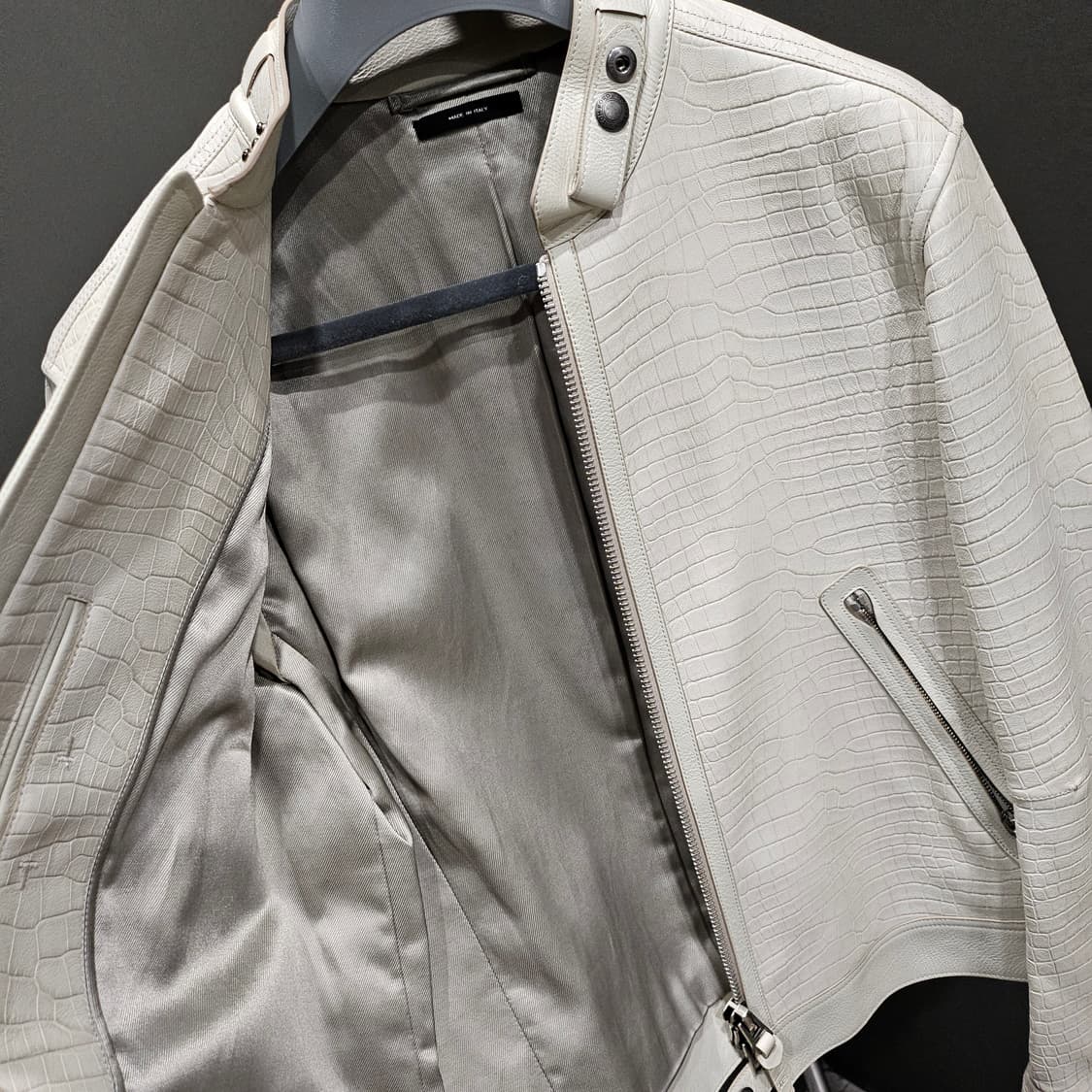 톰포드 크록이펙트 레더트리밍 가죽자켓 상품이미지5