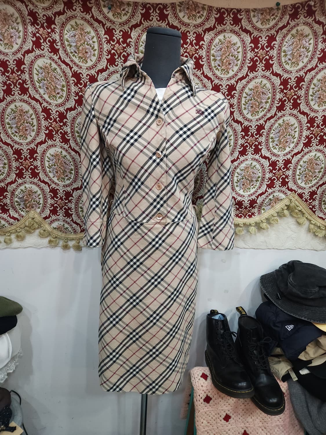 버버리 블루라벨 노바체크 벨티드 원피스
​
 상품이미지2