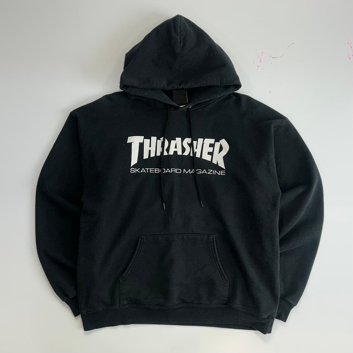 Thrasher 트레셔 화이트 로고 다크 네이비 후드티 상품이미지3
