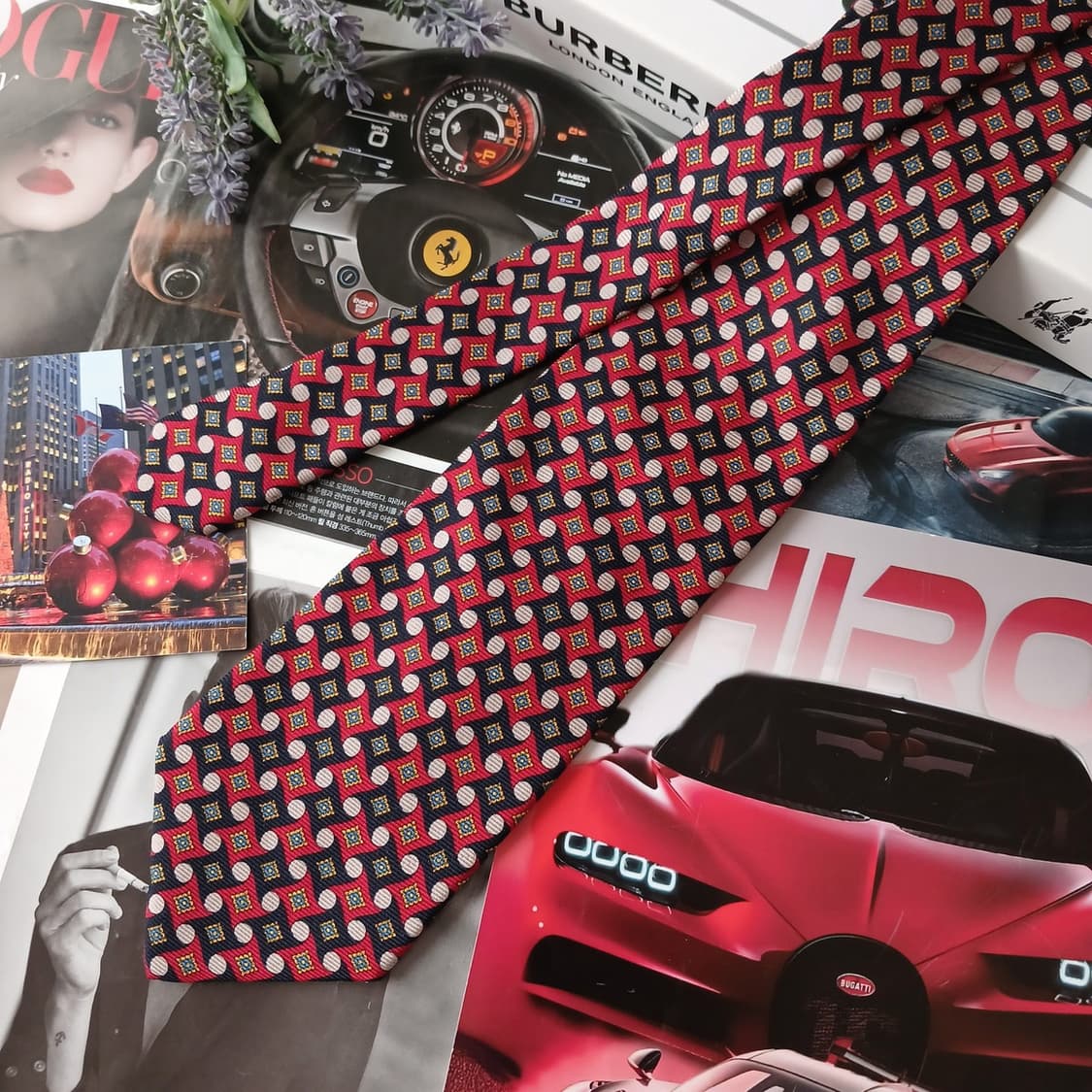 버버리 실크 레드 지오메트릭 넥타이 9.8cm A+등급 A19140
 상품이미지3