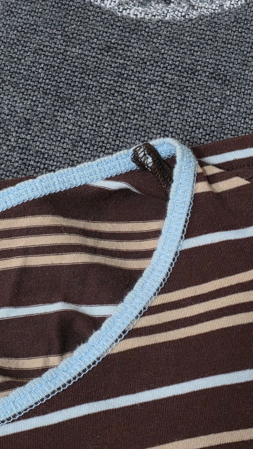 버버리 블루라벨 레이스 포인트 스트라이프 반팔 티셔츠 상품이미지8