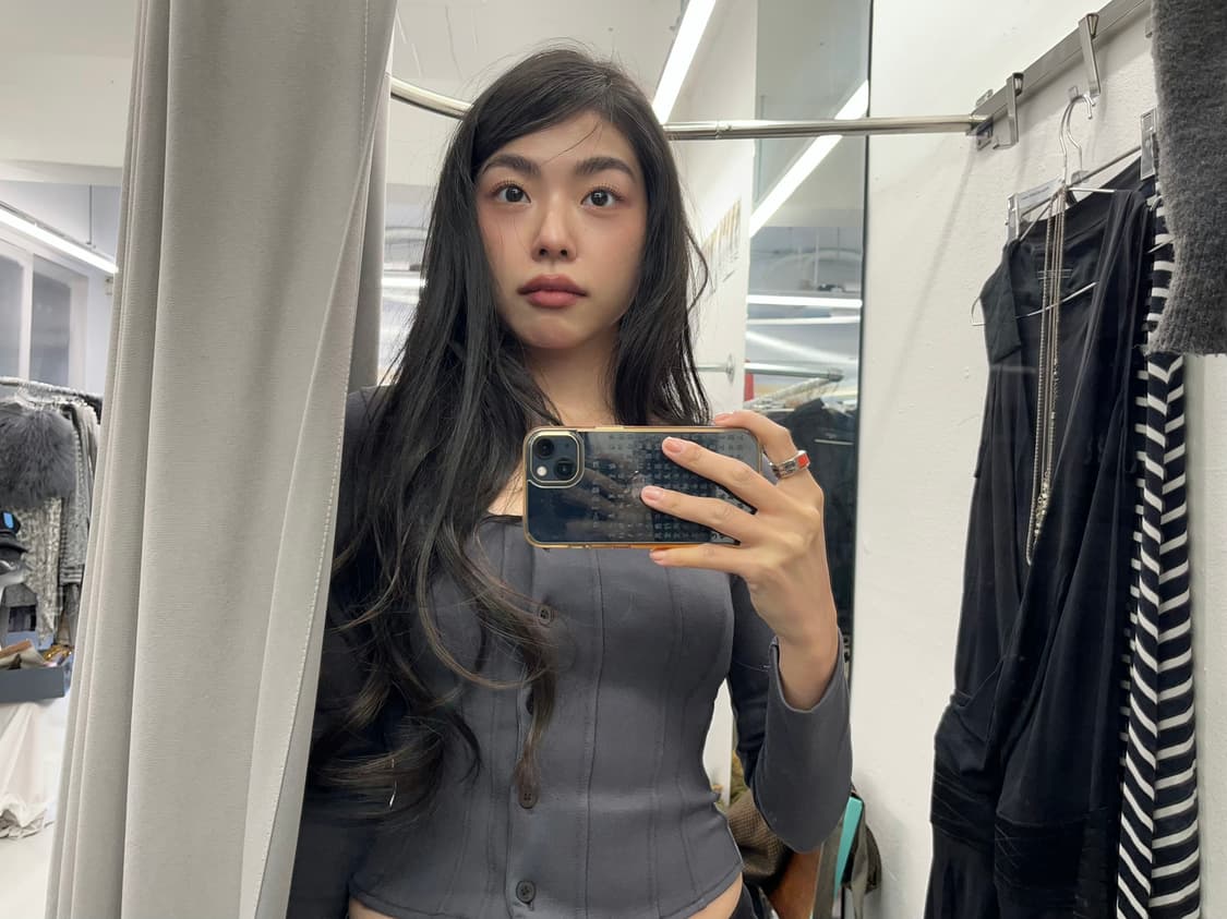 moringa unbalance botton u neck top grey 상품이미지3