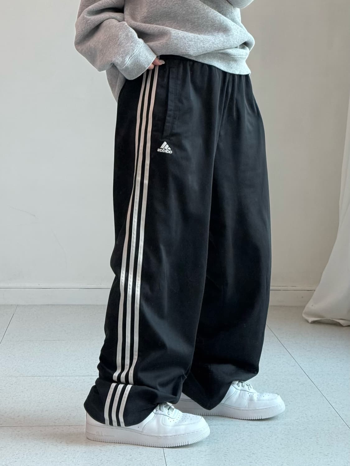 아디다스 블랙 져지 트랙팬츠 상품이미지2