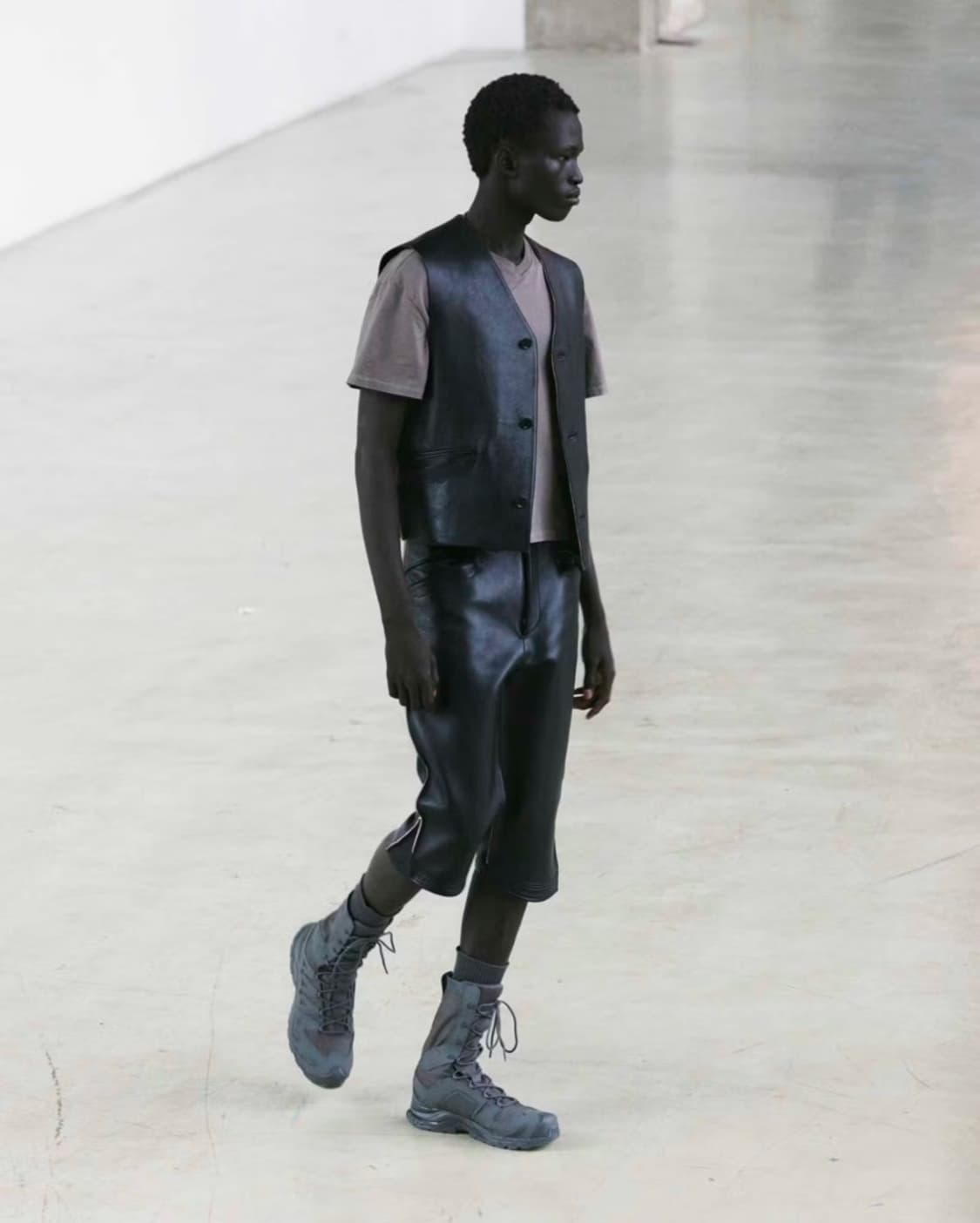 살로몬 리에르 부츠 상품이미지1