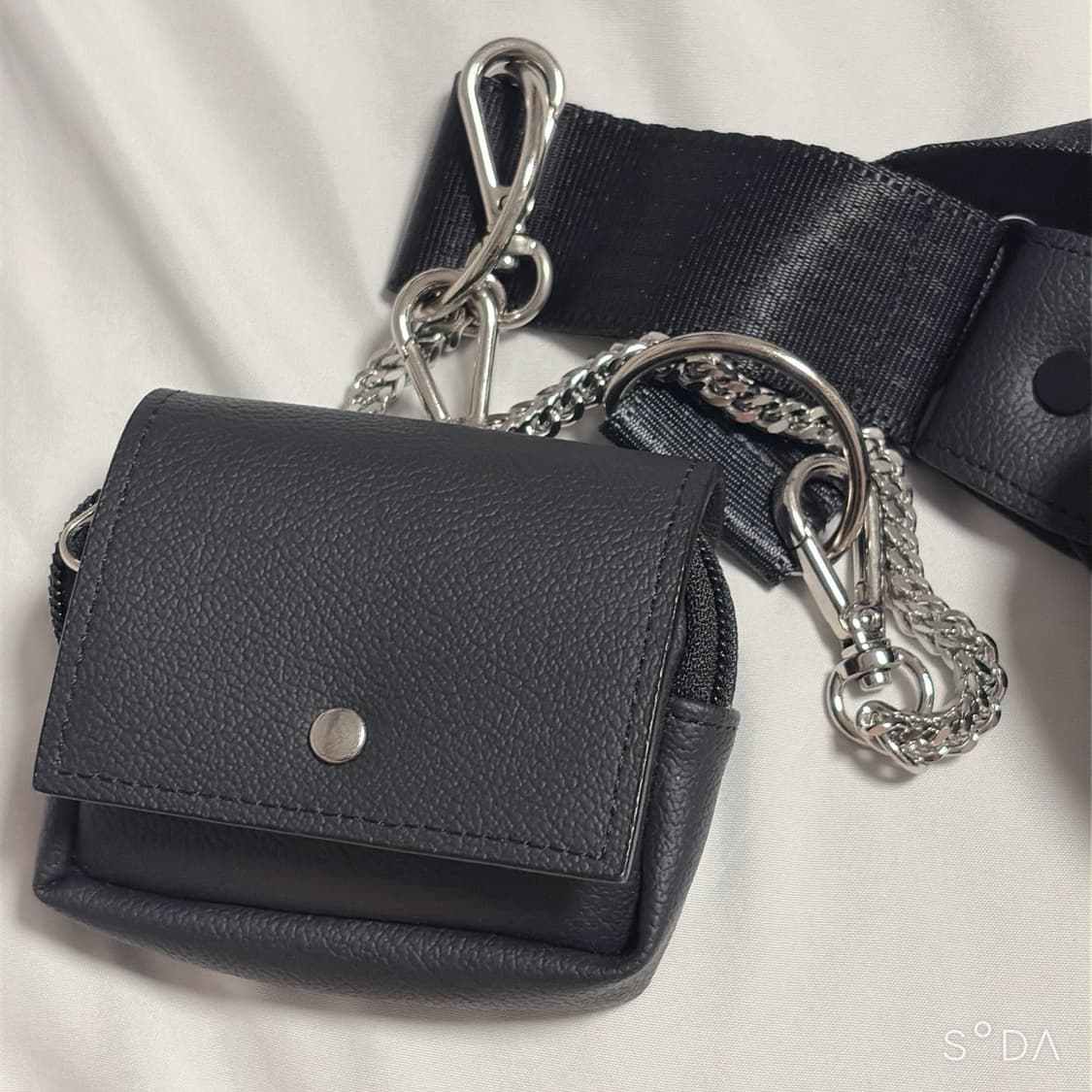 이우가마카리스 Triple Covered Crow Buckle Bag 상품이미지6