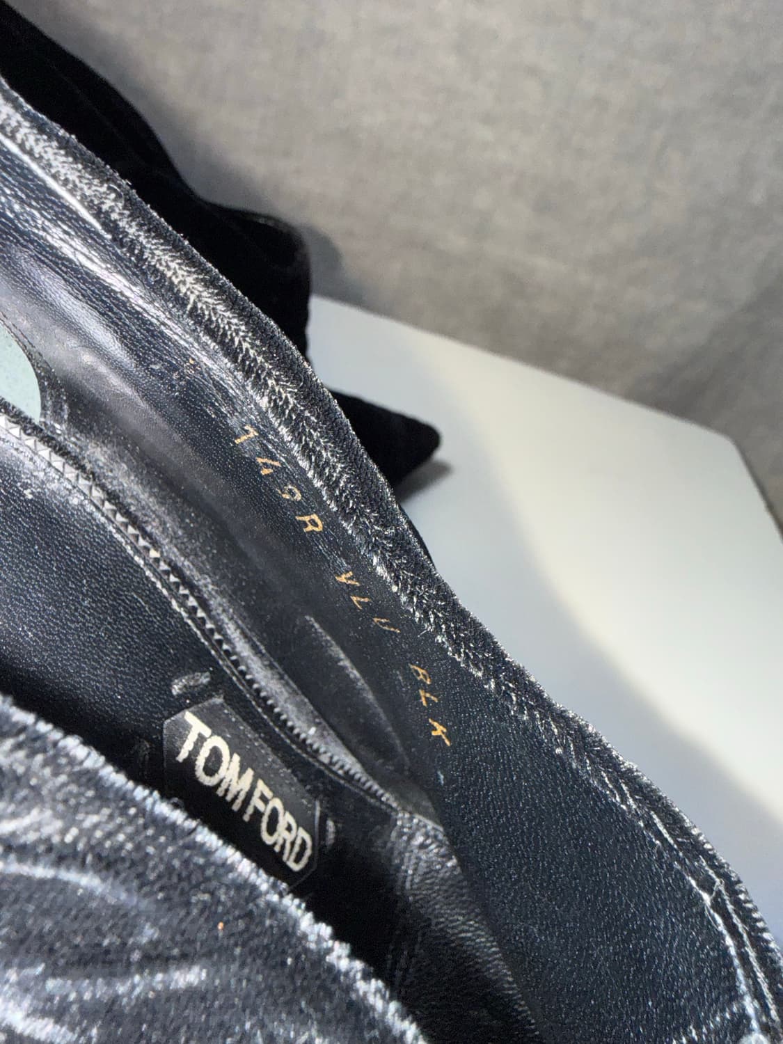 TOM FORD AW11 Ruched Velvet Ankle Boots  상품이미지10