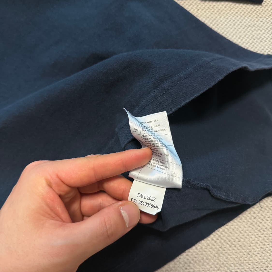 칼하트 루즈 핏 포켓 반팔티 상품이미지4