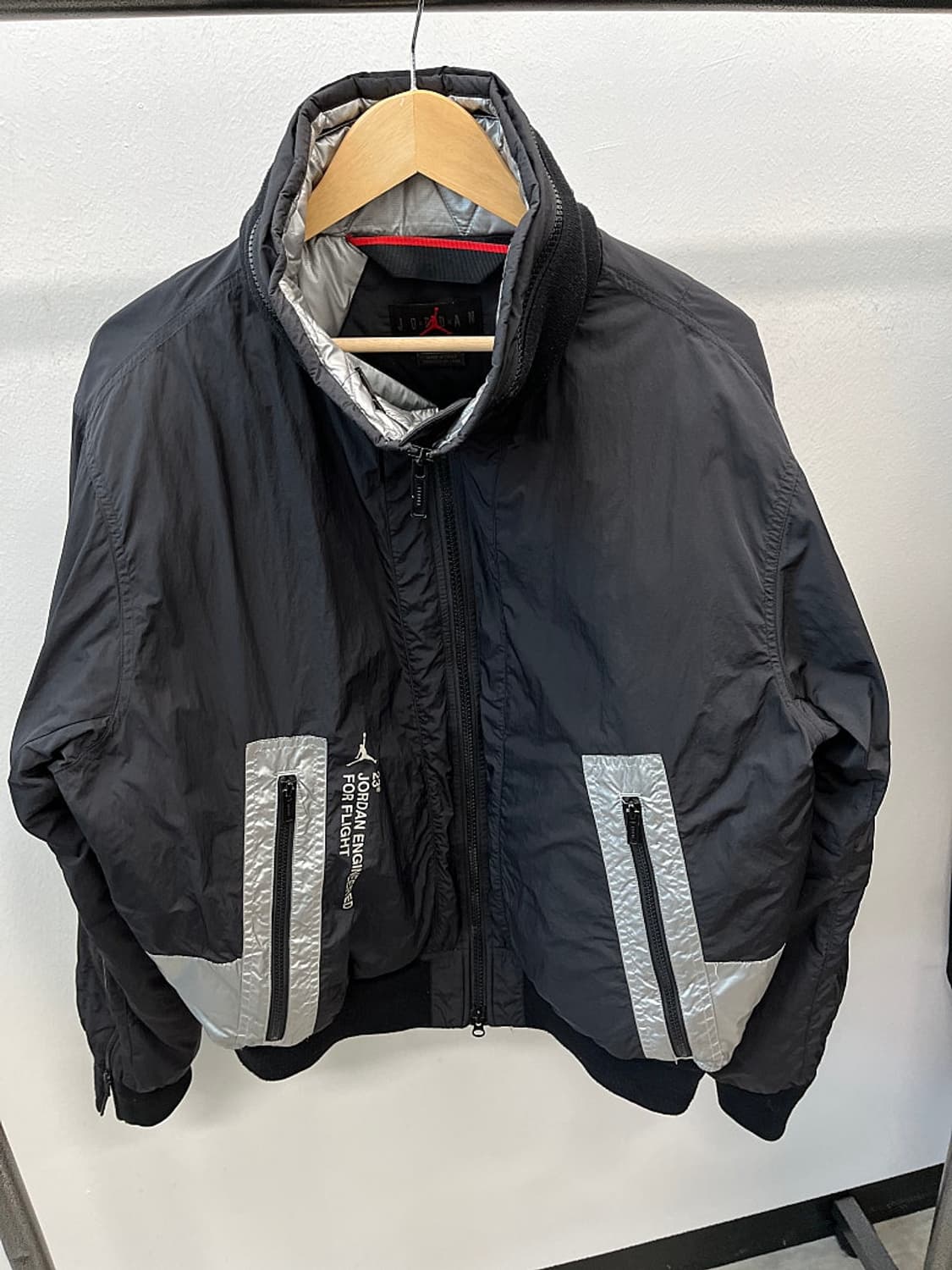 100-105) 조던 엔지니어드 MA-1 다운자켓  상품이미지2