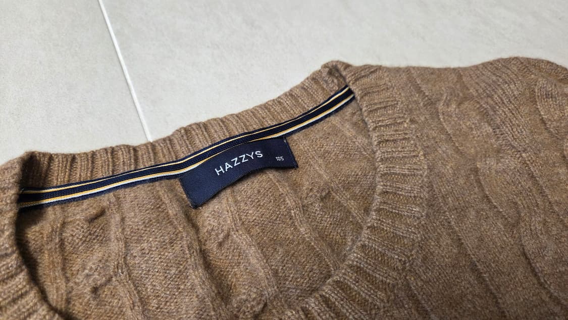 헤지스 퍼피 자수 크루넥 울 니트 상품이미지4