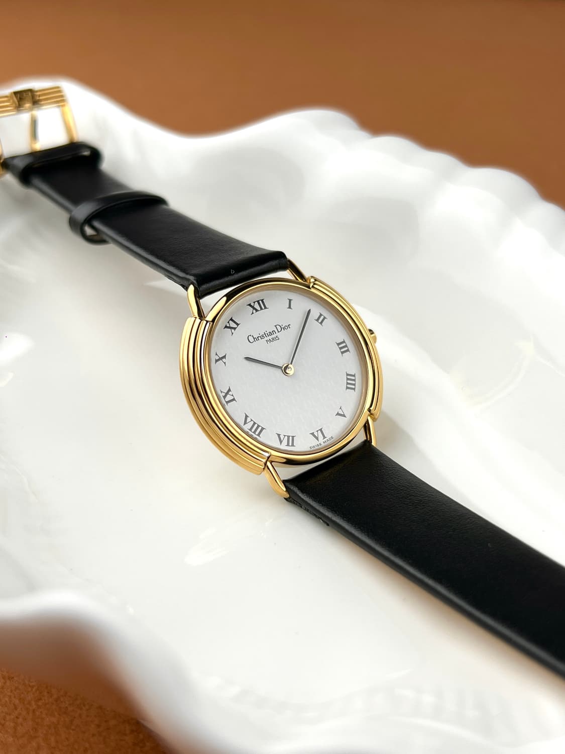 DIOR round face watch UNISEX 상품이미지1