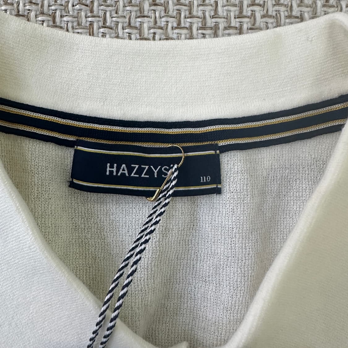 110 헤지스 카라 니트 새상품 0406D 상품이미지2